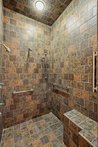 2005 Alan John Way, Lebanon, TN 37087