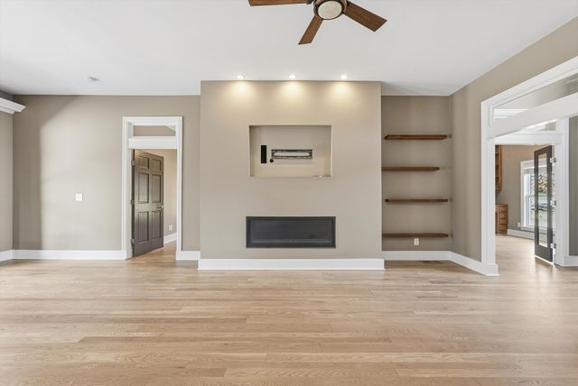 2005 Alan John Way, Lebanon, TN 37087