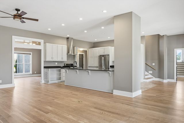 2005 Alan John Way, Lebanon, TN 37087