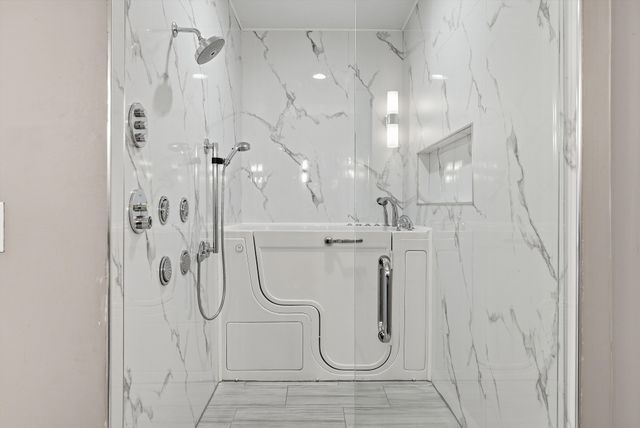 2005 Alan John Way, Lebanon, TN 37087