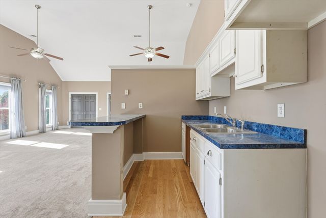 2005 Alan John Way, Lebanon, TN 37087