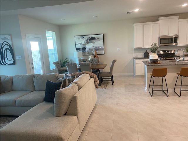 21707 Redwood Bluff Trail, Cypress, TX 77433