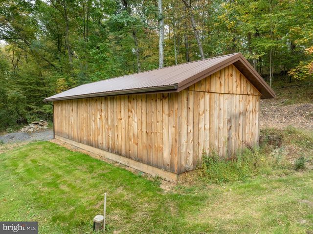 1001 & 1003 ELLMAN LN, State College, PA 16801