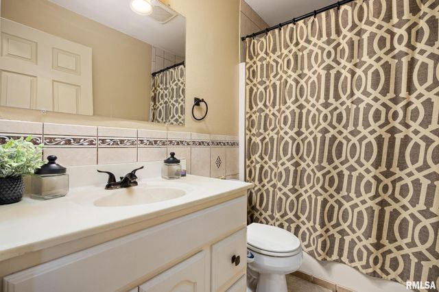 1412 S 13TH Street, Pekin, IL 61554