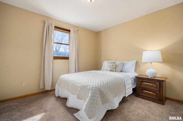 1412 S 13TH Street, Pekin, IL 61554