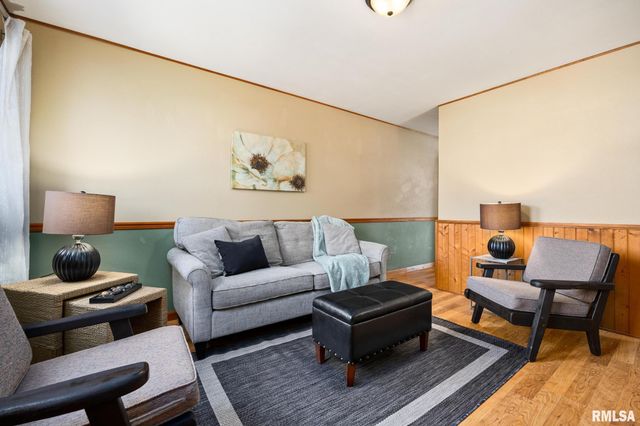 1412 S 13TH Street, Pekin, IL 61554