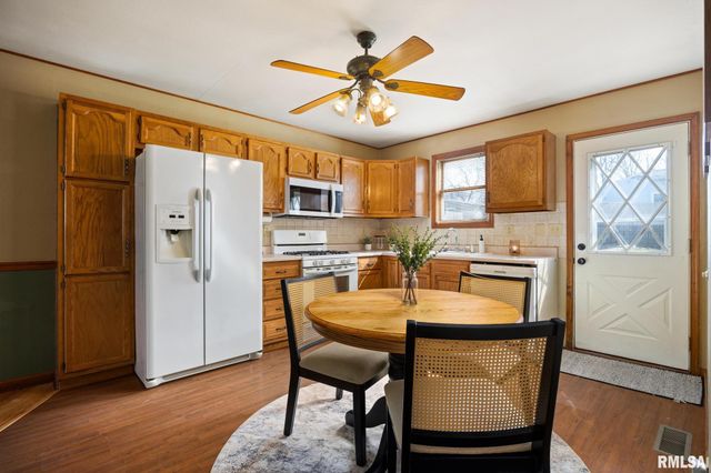 1412 S 13TH Street, Pekin, IL 61554