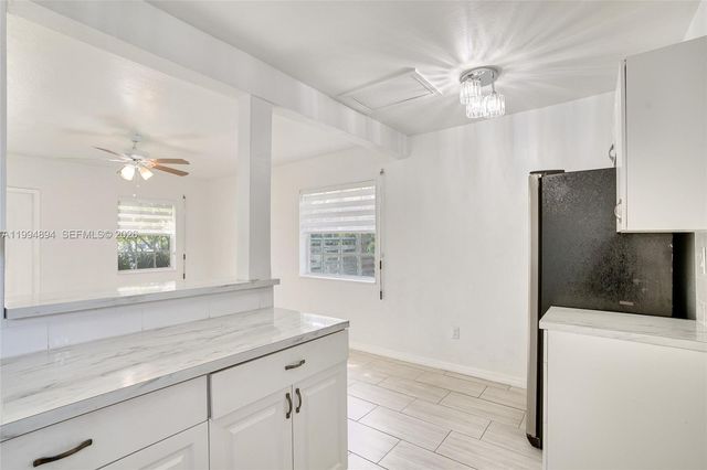 5401 SW 97th Ct, Miami, FL 33165