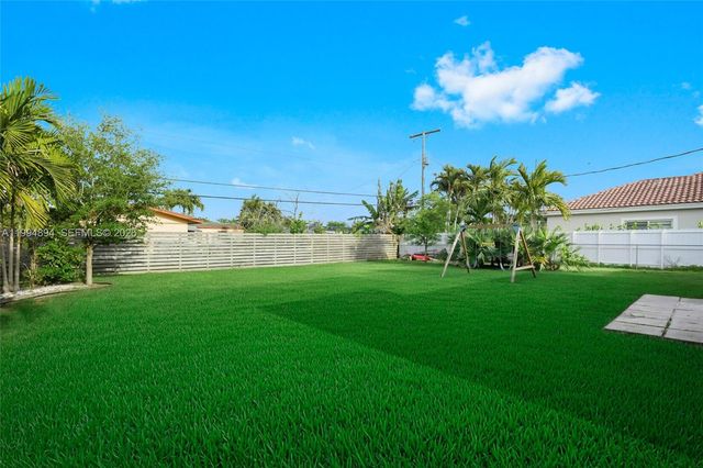 5401 SW 97th Ct, Miami, FL 33165