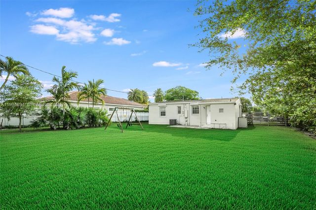 5401 SW 97th Ct, Miami, FL 33165