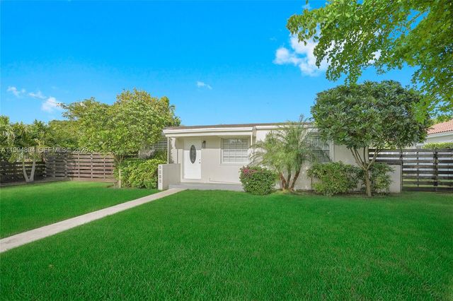 5401 SW 97th Ct, Miami, FL 33165