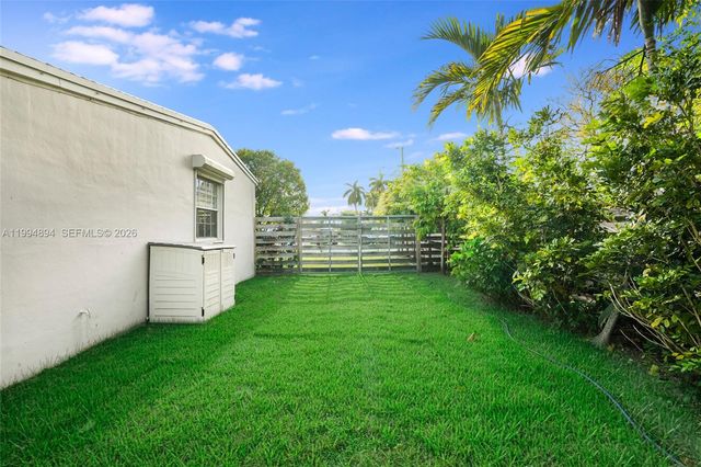 5401 SW 97th Ct, Miami, FL 33165