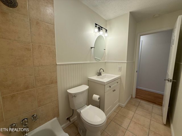 11801 Byron Lane, Knoxville, TN 37934