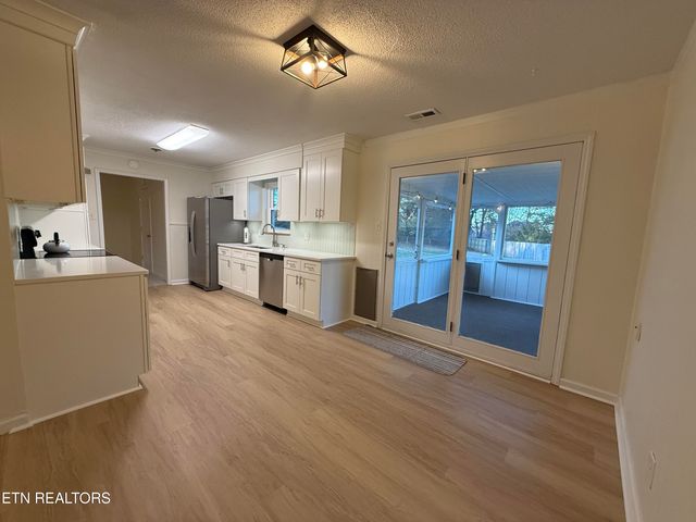 11801 Byron Lane, Knoxville, TN 37934