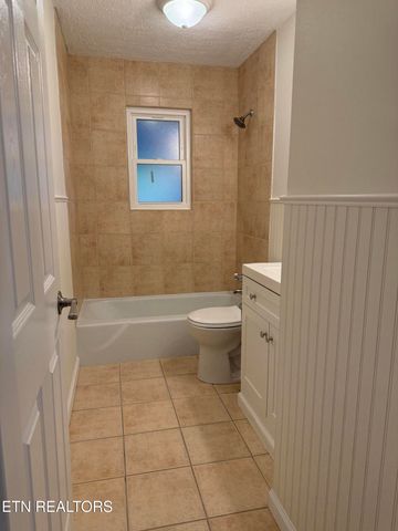 11801 Byron Lane, Knoxville, TN 37934