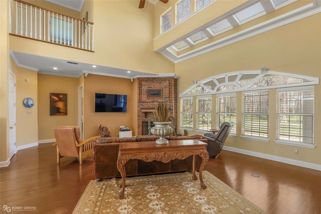 5705 Lake Side Drive Drive, Bossier City, LA 71111