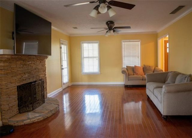 2074 Rockdale Circle, Snellville, GA 30078