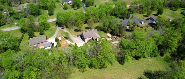 1759 VP Lunn Dr, Spring Hill, TN 37174