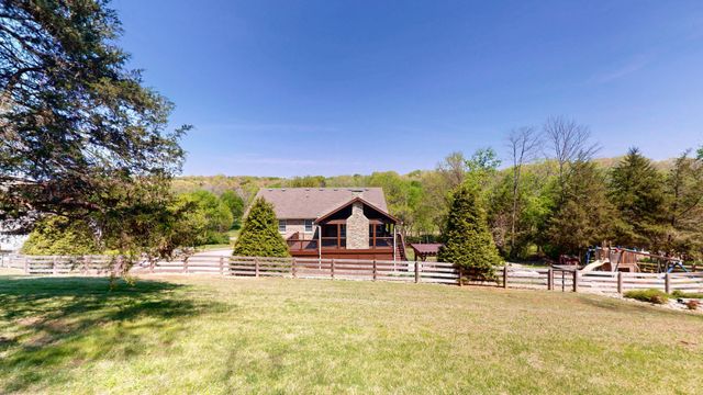 1759 VP Lunn Dr, Spring Hill, TN 37174