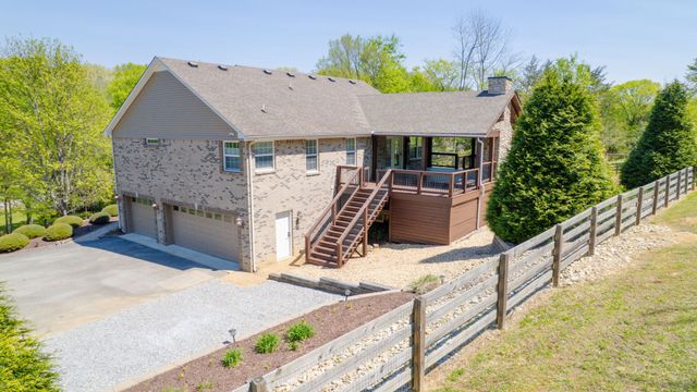 1759 VP Lunn Dr, Spring Hill, TN 37174