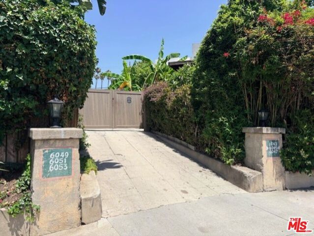 6043 Selma Avenue, Los Angeles, CA 90028