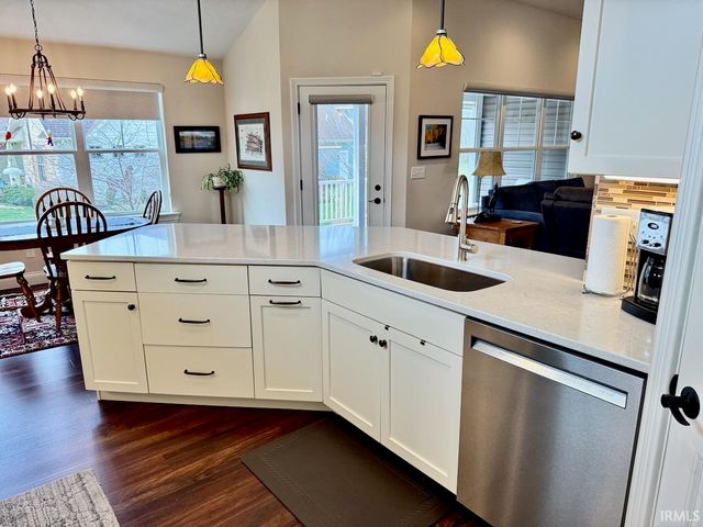 4301 W Whispering Way Court, Muncie, IN 47304