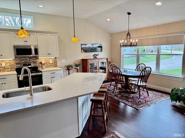 4301 W Whispering Way Court, Muncie, IN 47304