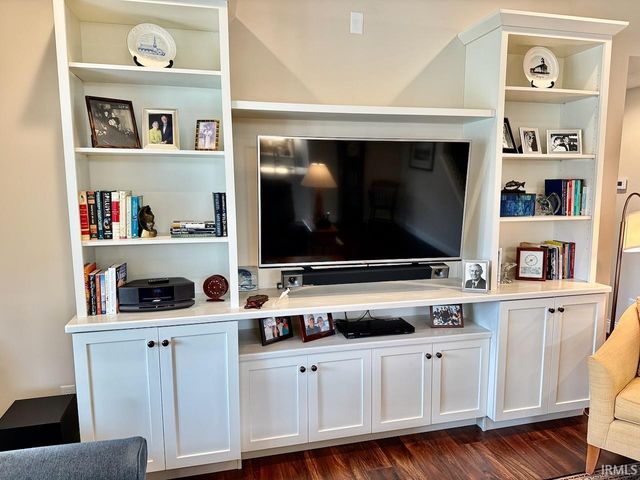 4301 W Whispering Way Court, Muncie, IN 47304
