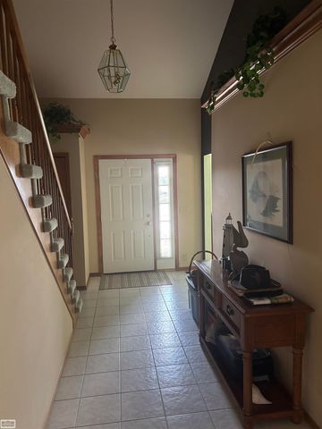 16371 Paint Creek Circle, Macomb, MI 48042