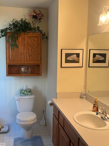 16371 Paint Creek Circle, Macomb, MI 48042