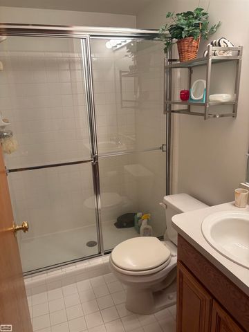16371 Paint Creek Circle, Macomb, MI 48042