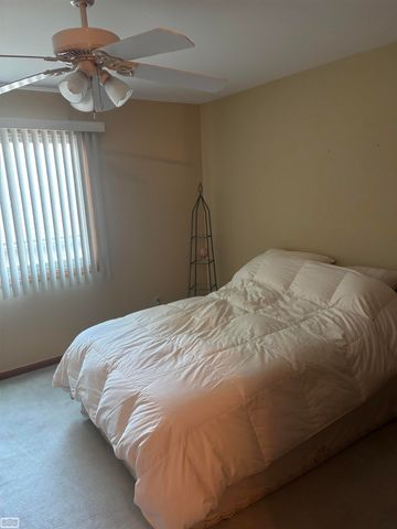 16371 Paint Creek Circle, Macomb, MI 48042
