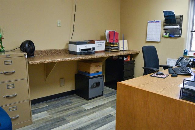 6904 E Reno Avenue, Midwest City, OK 73110