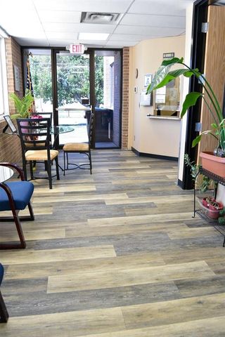 6904 E Reno Avenue, Midwest City, OK 73110