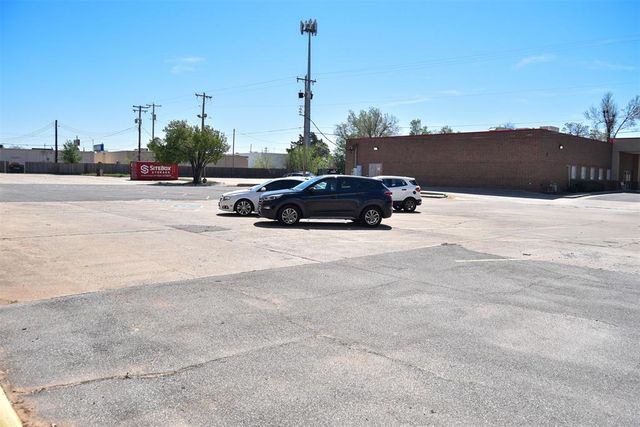 6904 E Reno Avenue, Midwest City, OK 73110