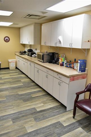 6904 E Reno Avenue, Midwest City, OK 73110