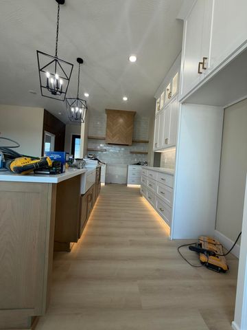 1772 E Peartree Drive, Ozark, MO 65721