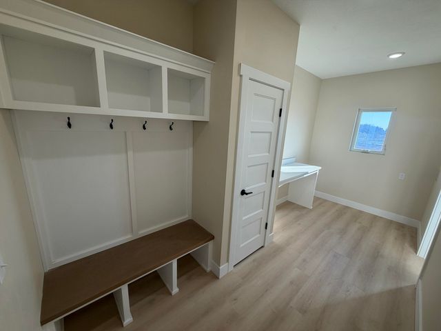 1772 E Peartree Drive, Ozark, MO 65721