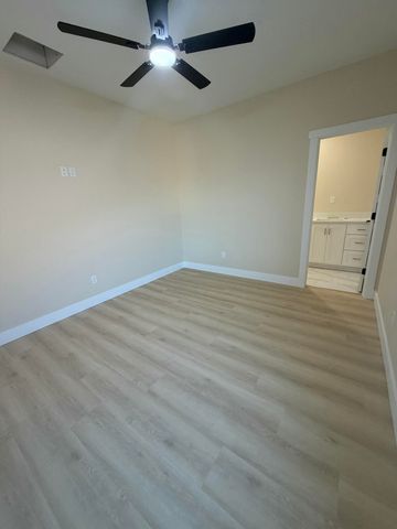 1772 E Peartree Drive, Ozark, MO 65721