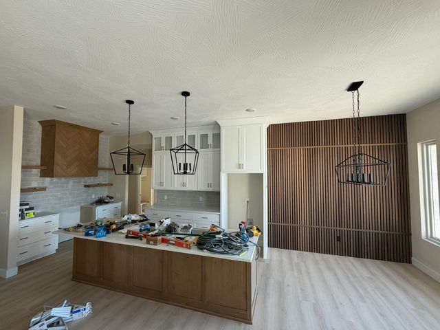 1772 E Peartree Drive, Ozark, MO 65721