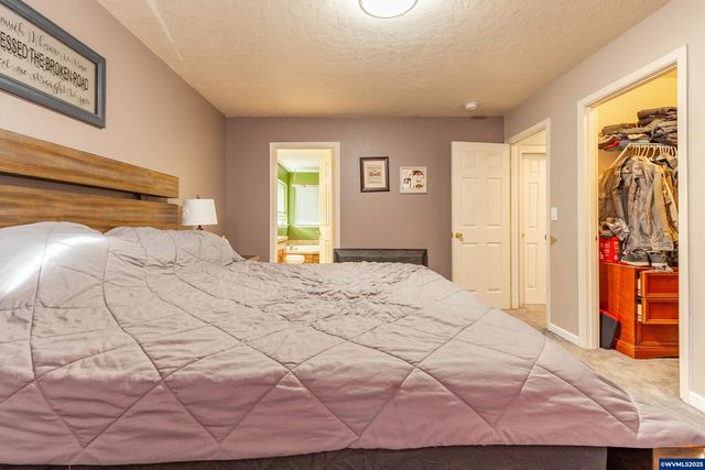 317 W Jadon Dr, Lebanon, OR 97355