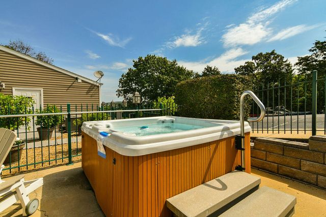 1007 Rocky Shore Terrace, Kimberling City, MO 65686