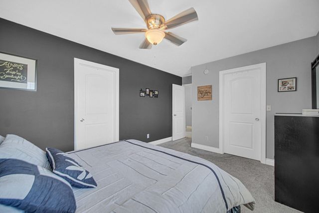 1581 Saugus Close, Valparaiso, IN 46385