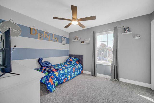 1581 Saugus Close, Valparaiso, IN 46385