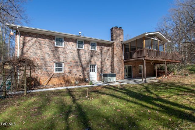 21587 Plantation Road, Bristol, VA 24202