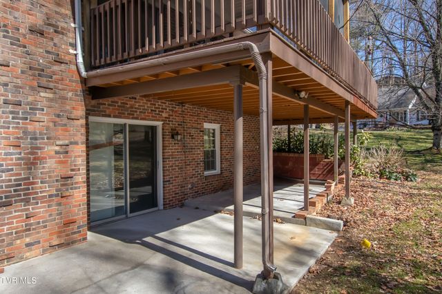 21587 Plantation Road, Bristol, VA 24202