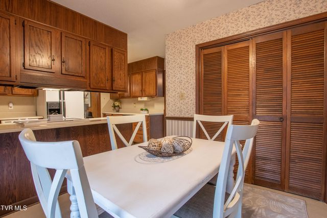 21587 Plantation Road, Bristol, VA 24202