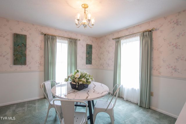 21587 Plantation Road, Bristol, VA 24202