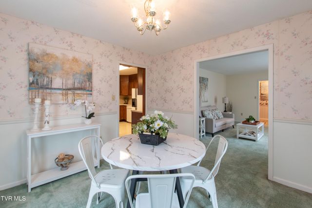 21587 Plantation Road, Bristol, VA 24202