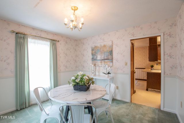 21587 Plantation Road, Bristol, VA 24202